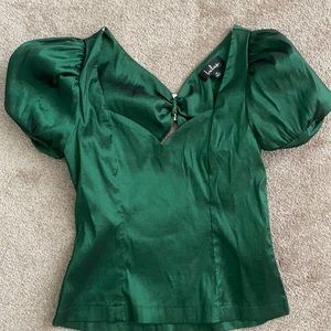 Lulu’s Emerald Green Work Top